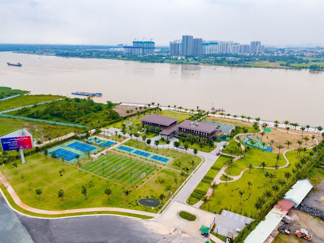 Bất động sản liền thổ Tp.HCM nhường sân chơi cho khu đô thị liền kề