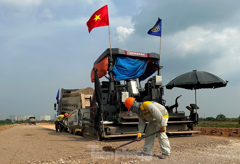 Chậm một năm, mặt bằng dự án vành đai 4 vẫn xôi đỗ