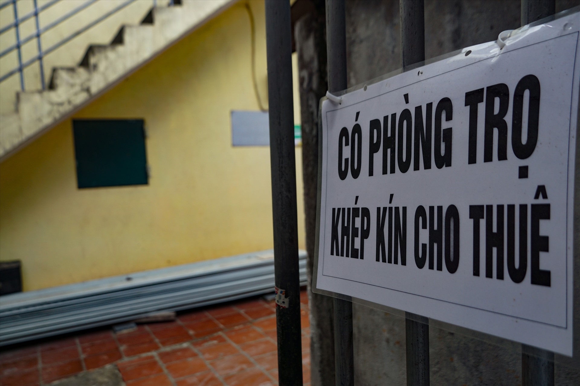 Chủ nhà trọ, chung cư ở Hà Nội hét tăng giá, người thuê méo mặt