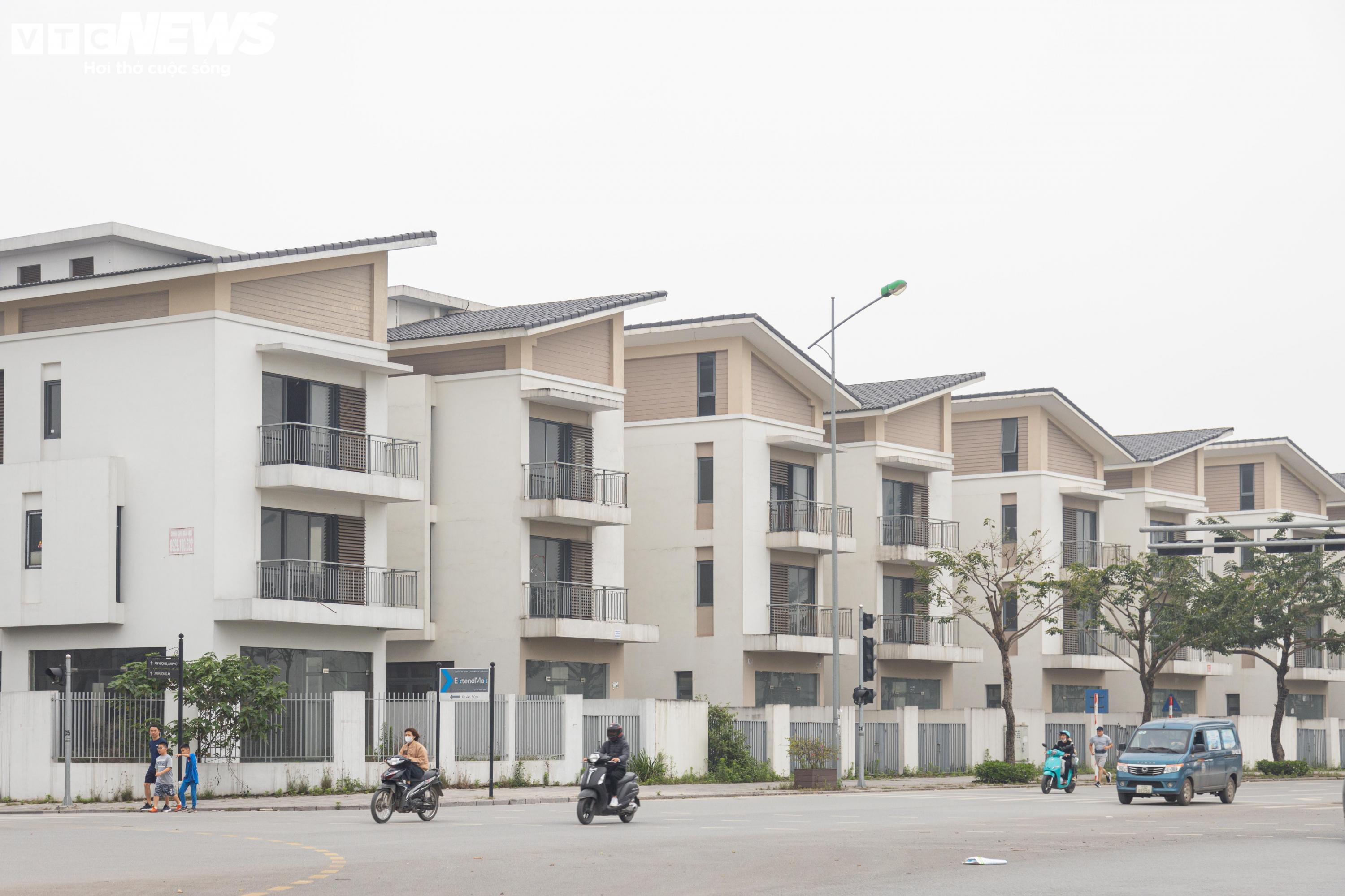 Giá nhà liền kề và biệt thự Hà Nội lại nóng