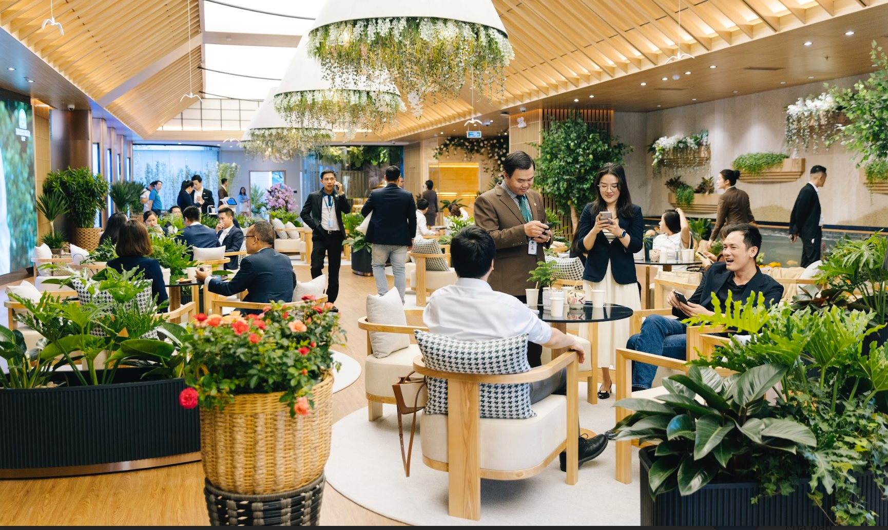 Lộ diện phân khúc khuấy động thị trường bất động sản TP HCM dịp cận Tết, mức giá từng khu vực gây bất ngờ