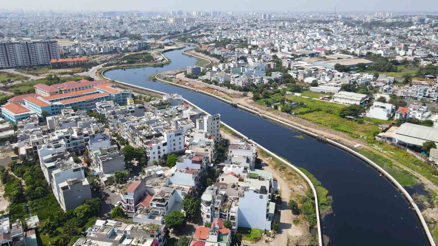 TP HCM quyết tâm thay áo mới cho kênh dài nhất