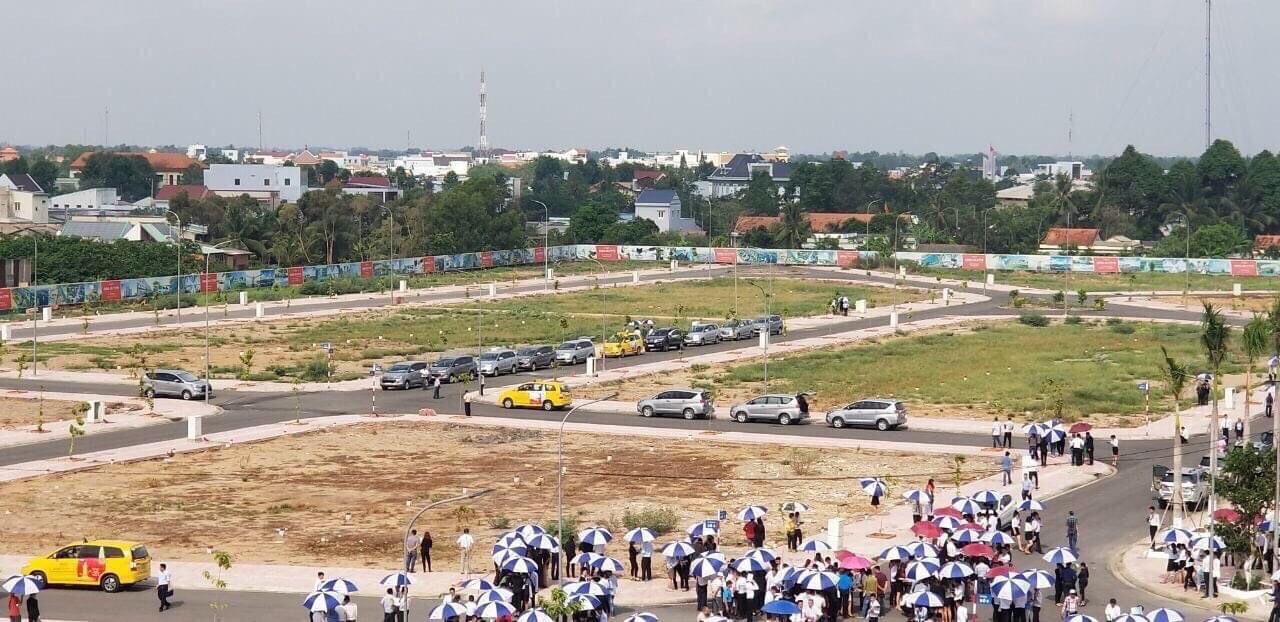 Vì sao siết phân lô bán nền từ 1/8 không thể khiến phân khúc này tăng giá ngay, phải chờ đến quý 2/2025 mới có thể sôi động?