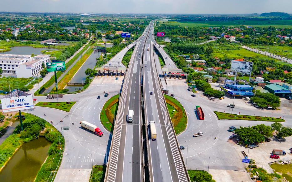 Cấp bách tăng vốn cho doanh nghiệp đường cao tốc lớn nhất Việt Nam