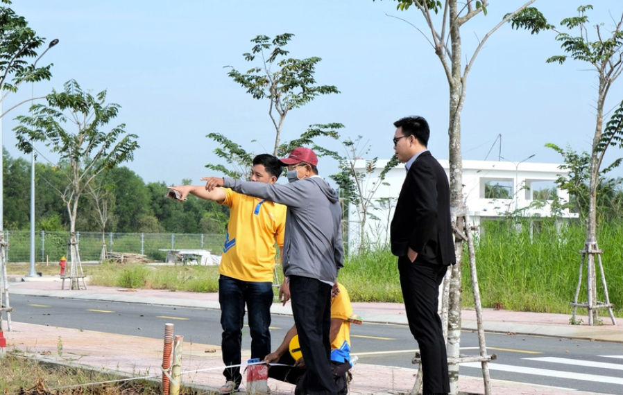 Môi giới đất nền khu Đông TP.HCM: Rao lô nào có người hỏi lô đó