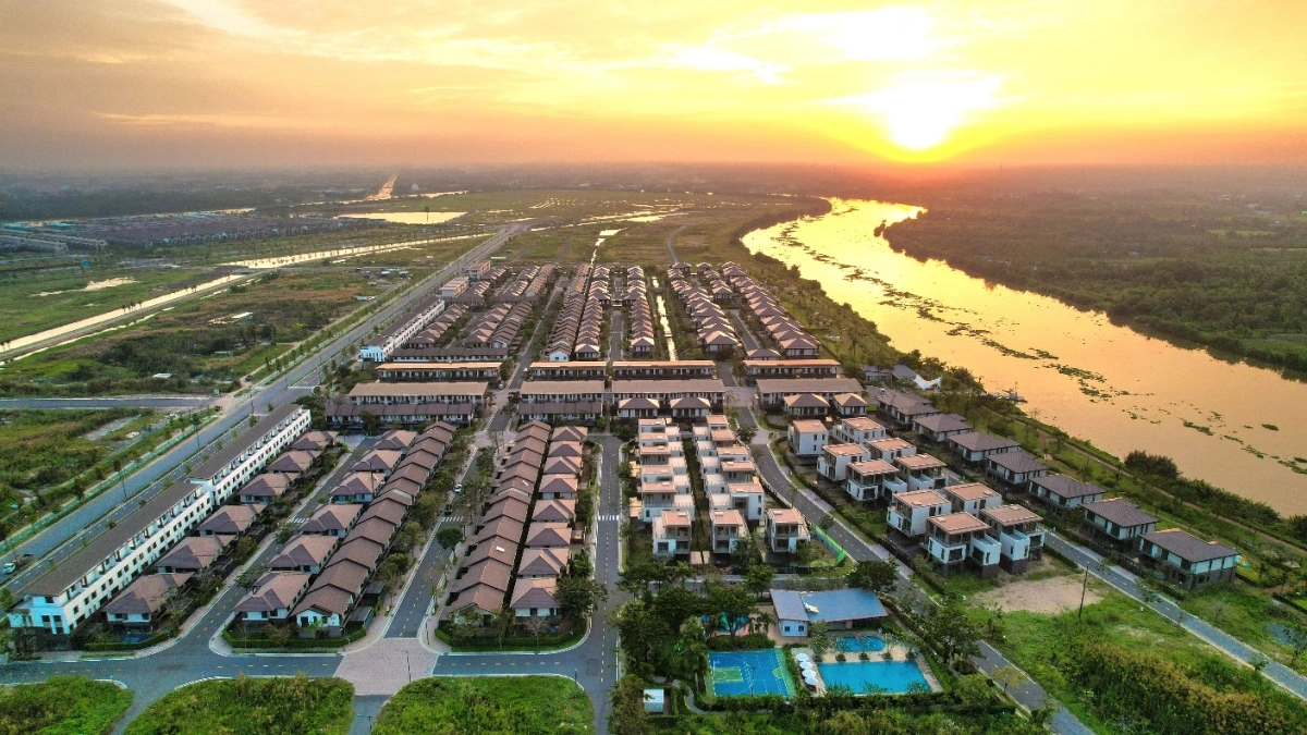Khu đô thị tích hợp Waterpoint có diện tích cây xanh và mặt nước lên đến 95 hecta. Ảnh: Nam Long Group