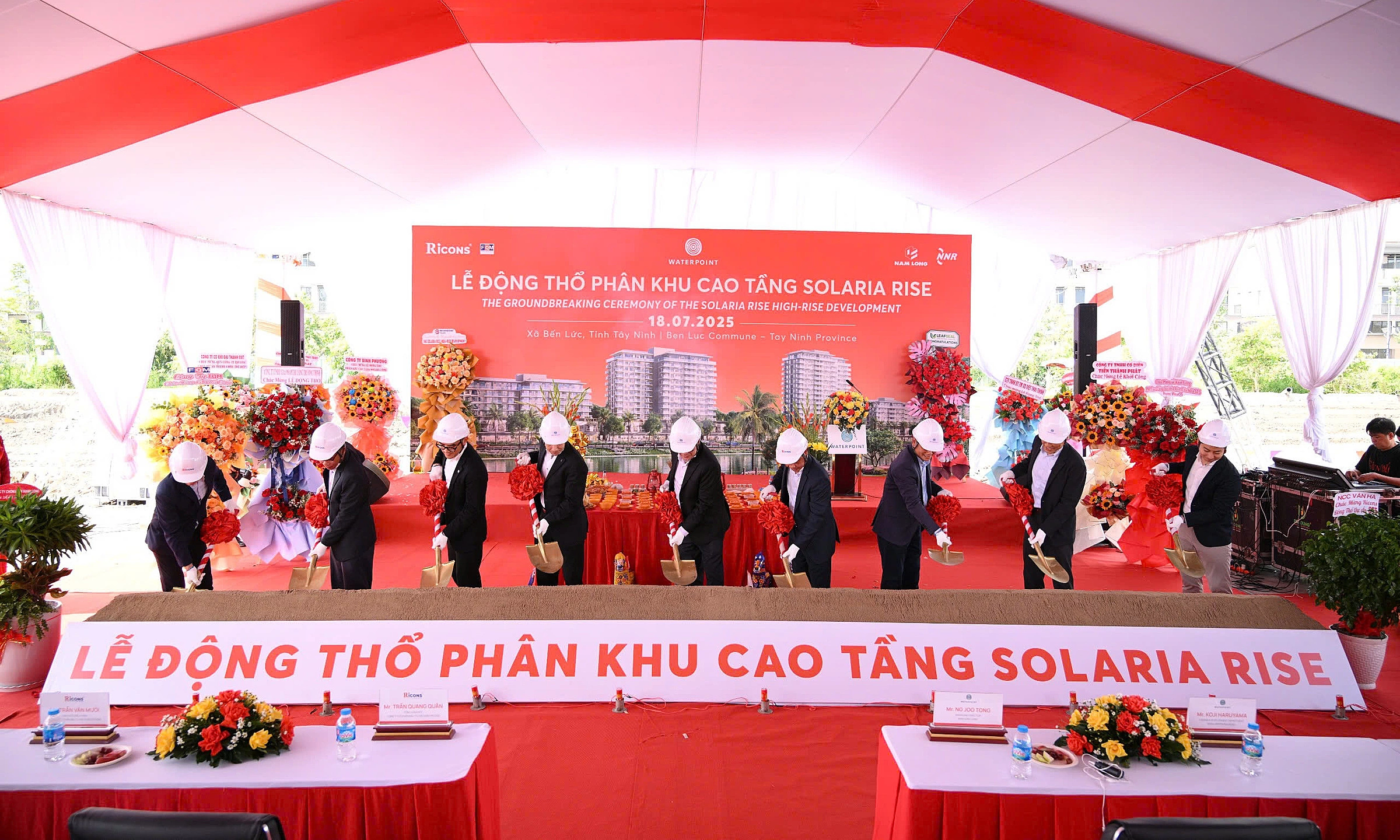 Nam Long động thổ khu căn hộ cao tầng Solaria Rise