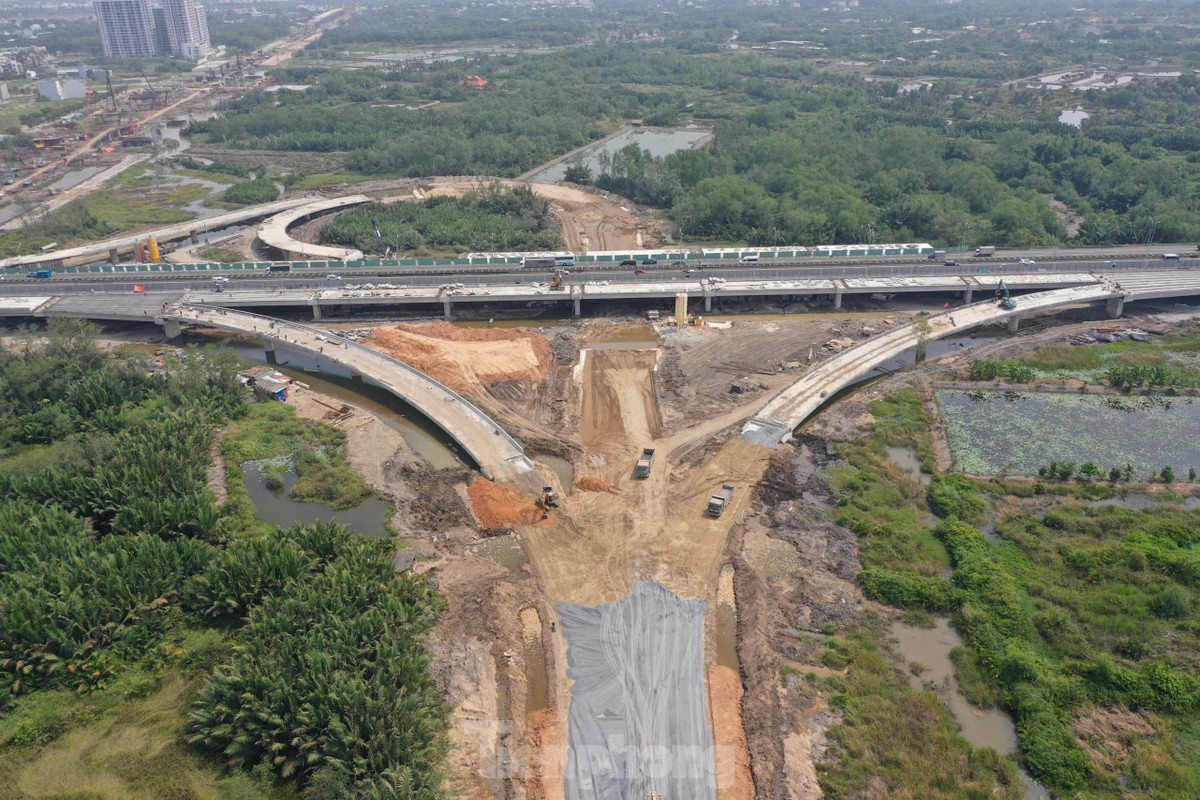 Nhánh rẽ cao tốc TPHCM - Long Thành nối vào cầu Nhơn Trạch (đường Vành đai 3).