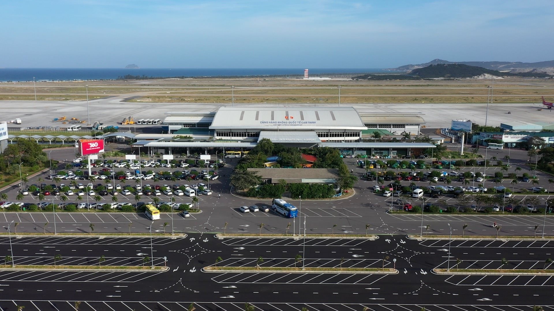 Sân bay Cam Ranh được đề xuất tăng công suất gấp nhiều lần