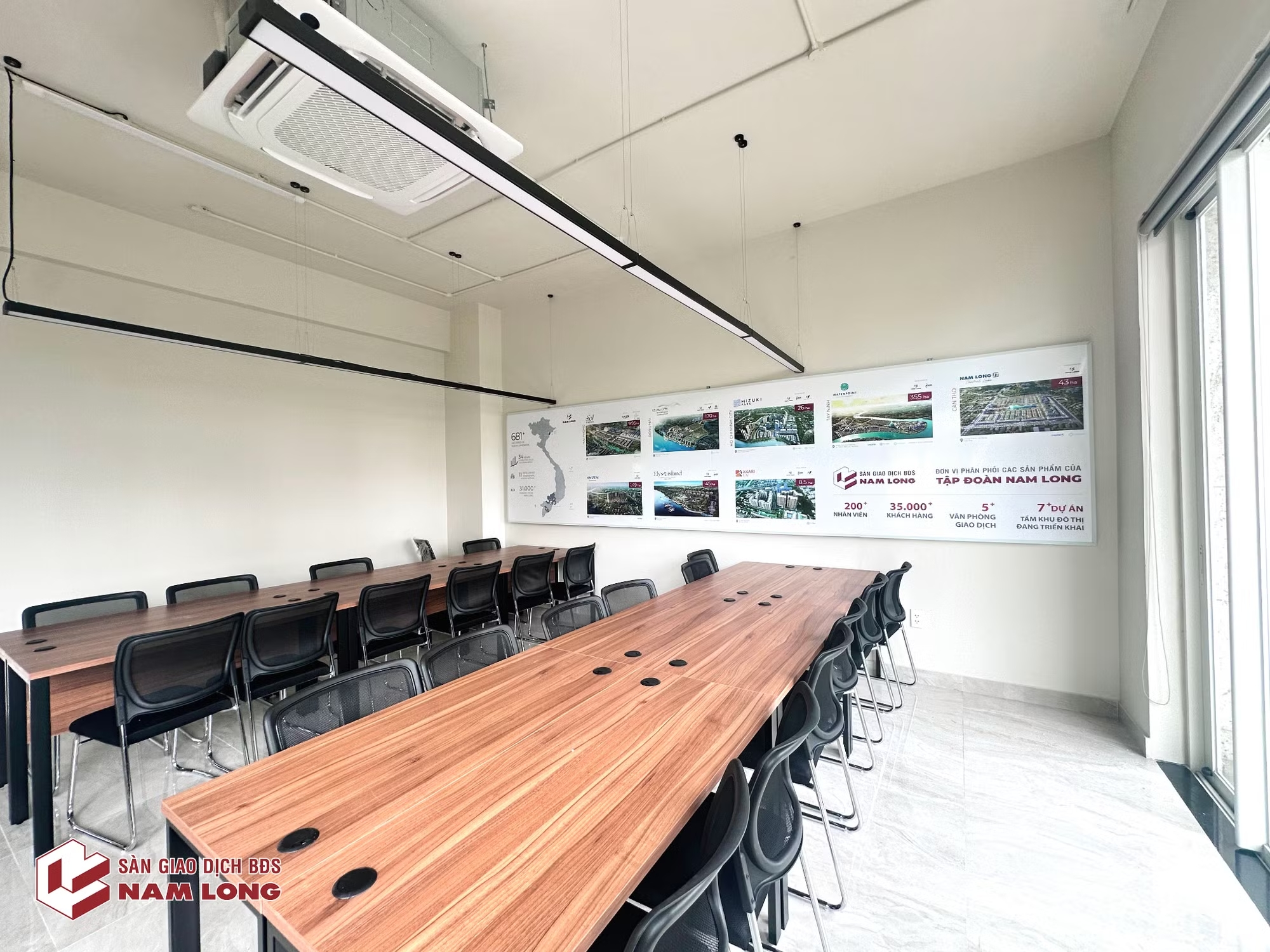 Không gian tư vấn tại Văn phòng kinh doanh Thủ Thiêm.