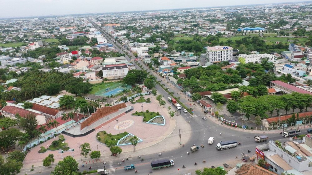 Thành phố Đức Hòa, trong tương lai, sẽ là trung tâm thương mại dịch vụ, y tế, giáo dục đào tạo cấp tỉnh, cấp vùng Đồng bằng sông Cửu Long.