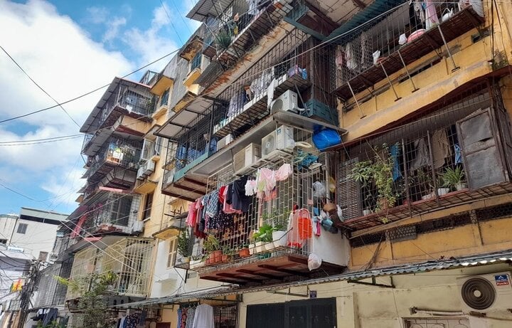 Bất ngờ giá nhà tập thể cũ ngang ngửa căn hộ hạng sang