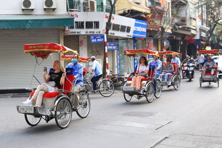 Bùng nổ khách quốc tế đến Việt Nam trong tháng đầu năm 2024