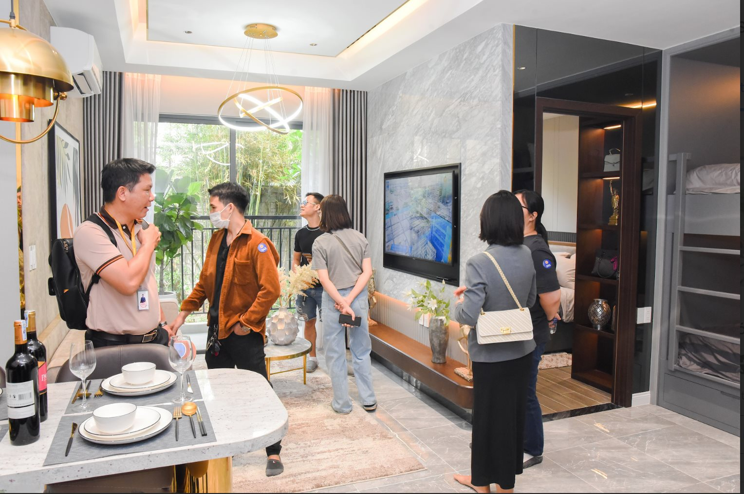 Căn hộ hoàn thiện tăng nhiệt chủ đầu tư áp dụng chính sách mua trả góp rẻ hơn cả chi phí đi thuê nhà