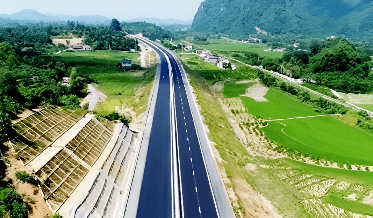 Việt Nam sẽ có gần 9.000 km cao tốc