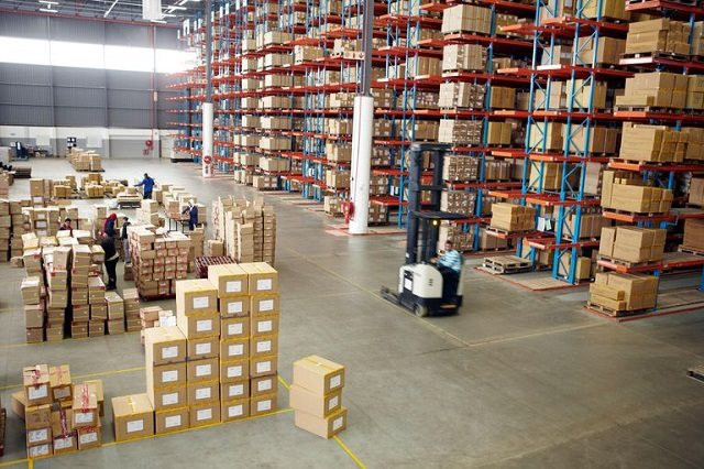 Cửa sáng của bất động sản kho bãi