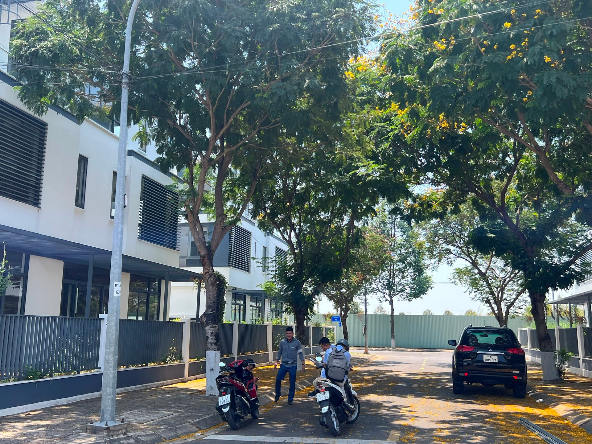 Đất nền chưa kịp ấm môi giới đã muốn lướt chênh!