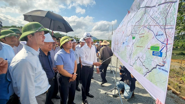 Đột phá hạ tầng giao thông