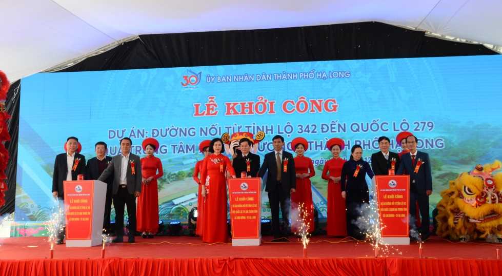 Gần 900 tỷ đồng đầu tư 2 tuyến đường, mở thêm cửa ngõ mới vào TP. Hạ Long