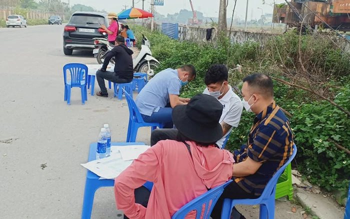 Giá đất nền sụt giảm, nhà đầu tư bất động sản có nên xuống tiền?