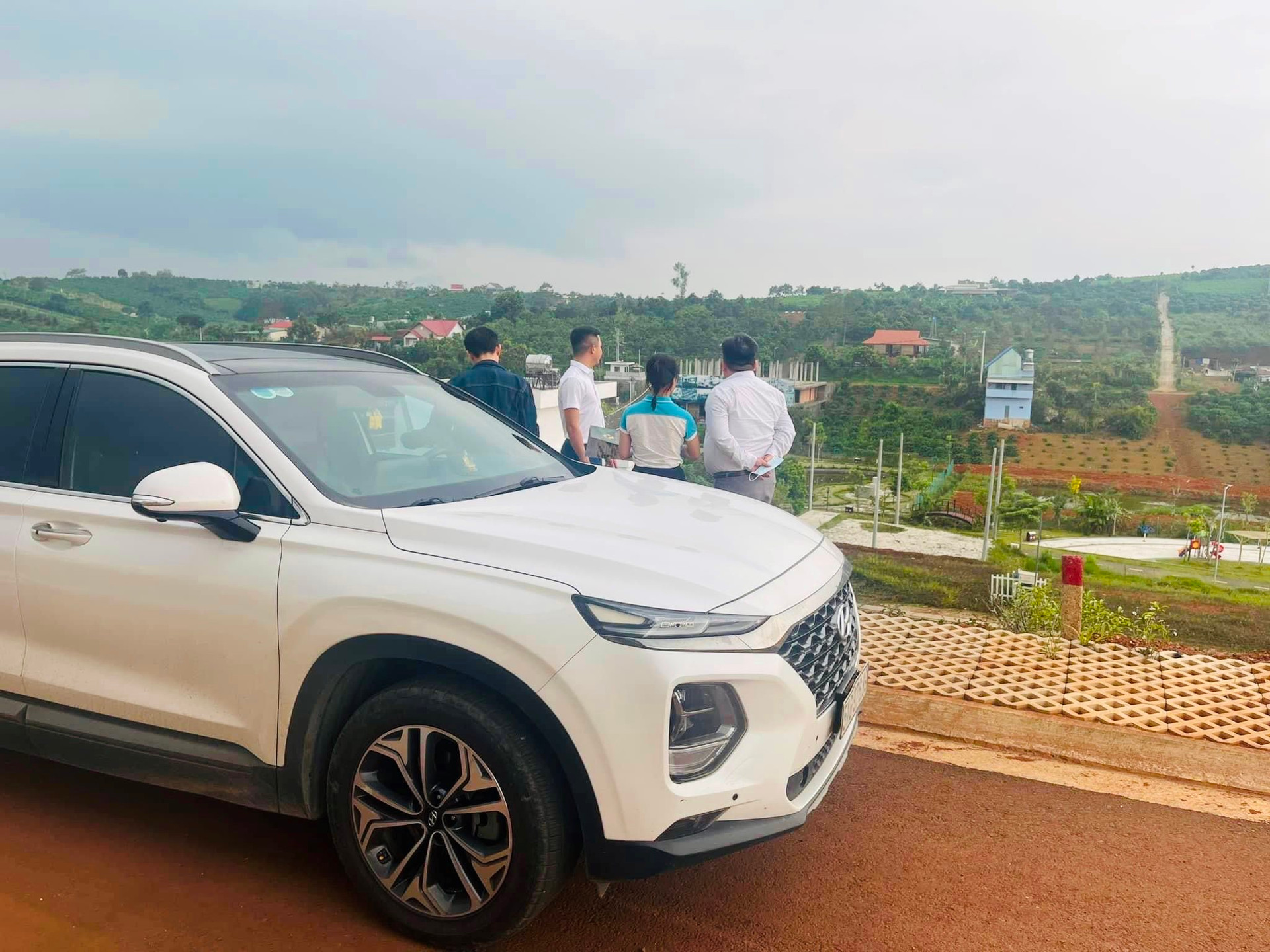 Giới đầu tư vào mùa săn cận Tết, xuất hiện tâm lý sợ bỏ lỡ chu kì mới của bất động sản