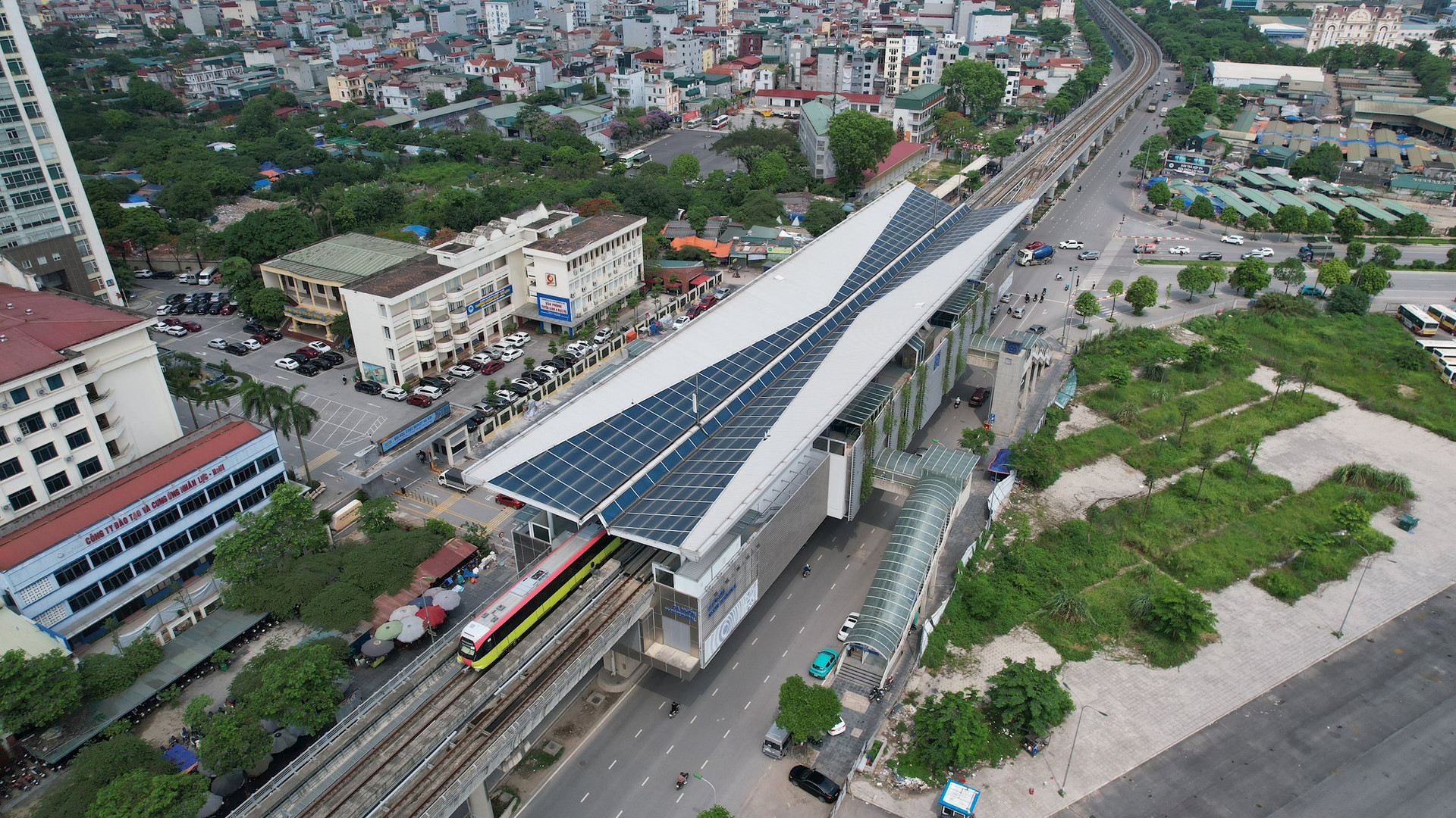 Hai dự án đường sắt đô thị ở Hà Nội đang được triển khai thế nào?