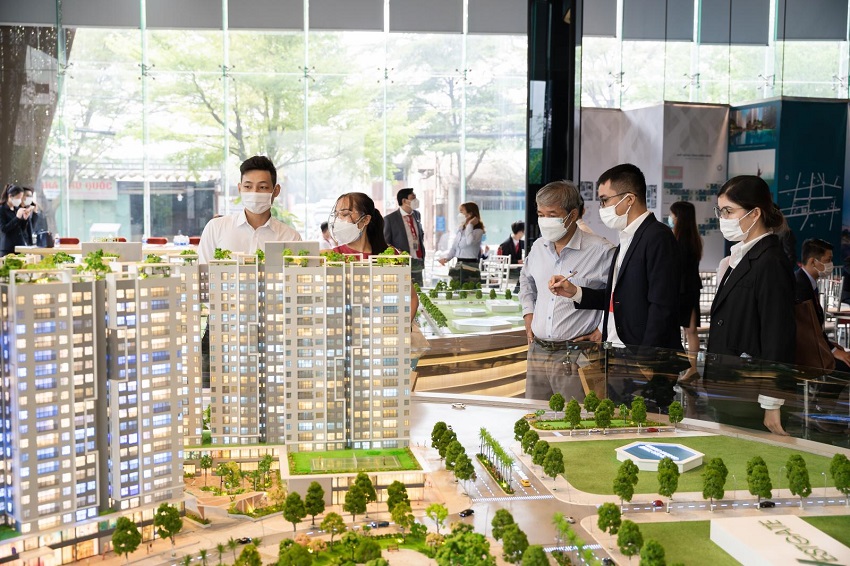 Khổ như đi mua chung cư gần Tết