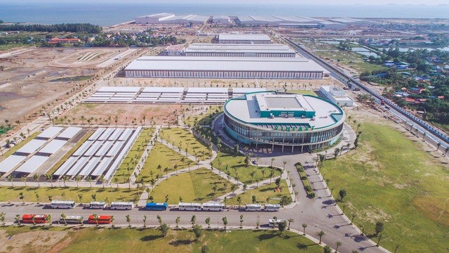Lót ổ đón đại bàng vào khu kinh tế, khu công nghiệp