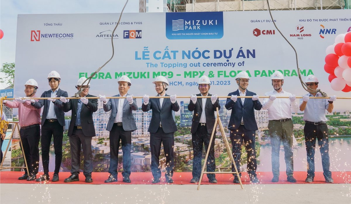 Mizuki Park: Liên tục các hoạt động bàn giao, cất nóc thời điểm cận Tết Nguyên đán