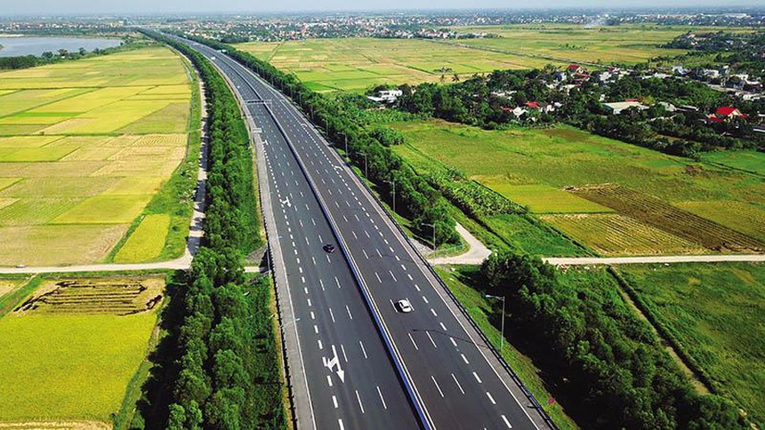 Mở ra động lực phát triển kinh tế mới từ 3.000 km cao tốc từ năm 2025