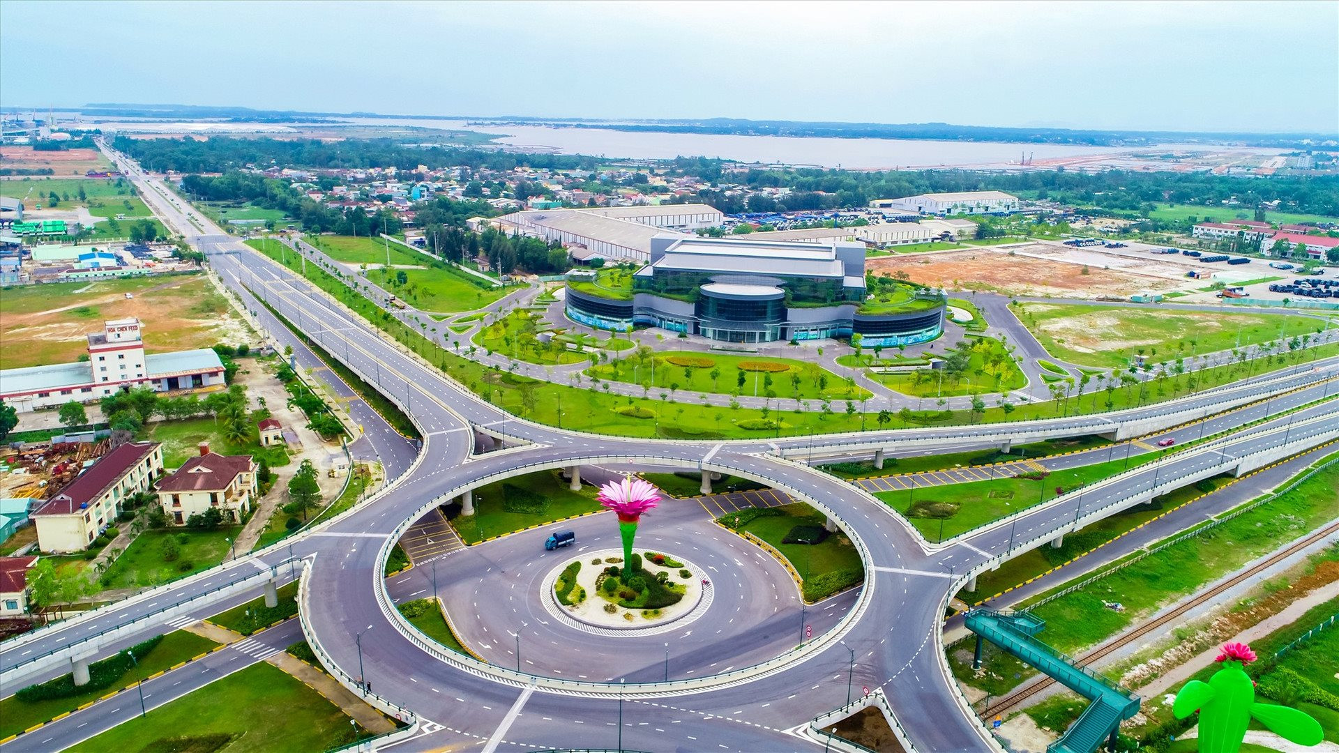 Một khu vực cách cận kề sân bay Chu Lai được quy hoạch thêm 2 khu đô thị quy mô lên đến 1.200 héc-ta