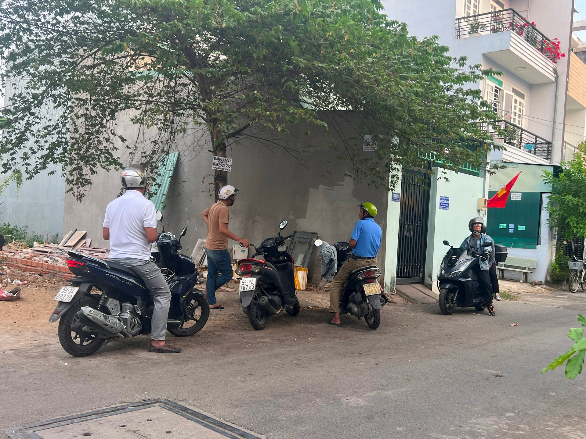 Người đi xem nhà đất ngày càng nhiều
