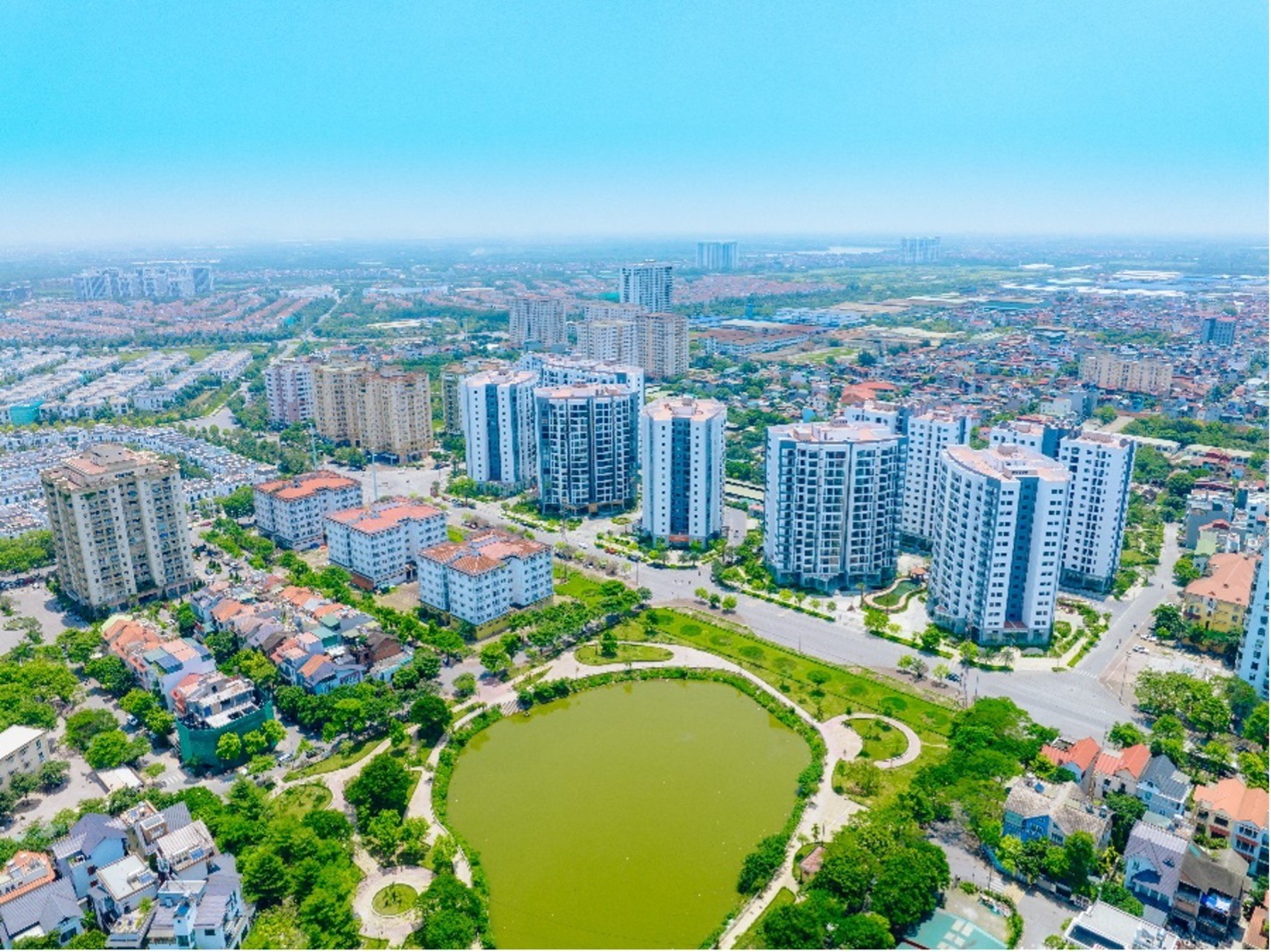 Thị trường bất động sản chờ ngấm chính sách