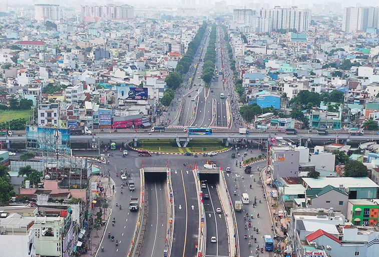 TP.HCM dự kiến đầu tư 37.000 tỷ đồng làm 5 dự án giao thông BOT