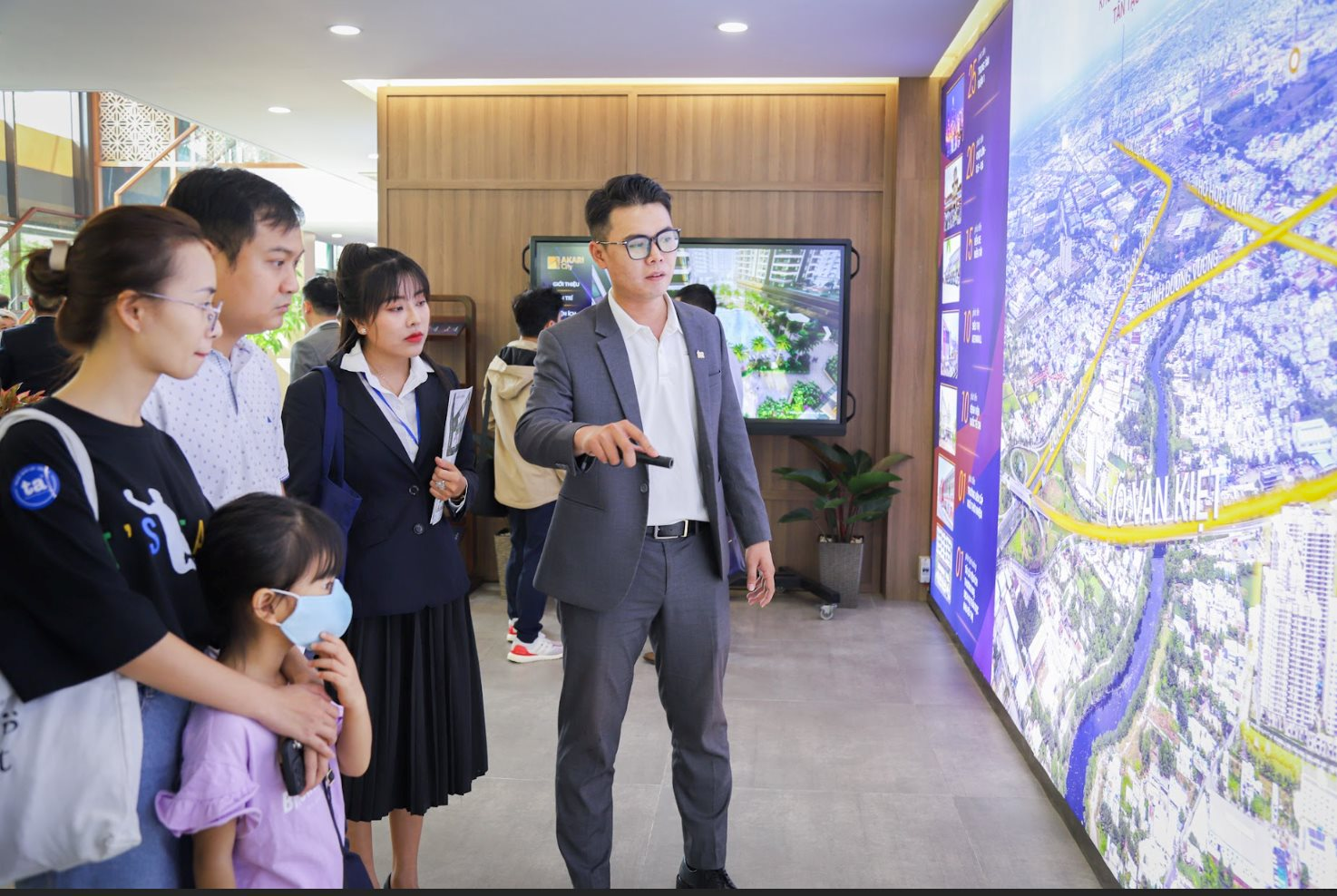 Người mua chờ đợi điều gì từ nay đến cuối năm?